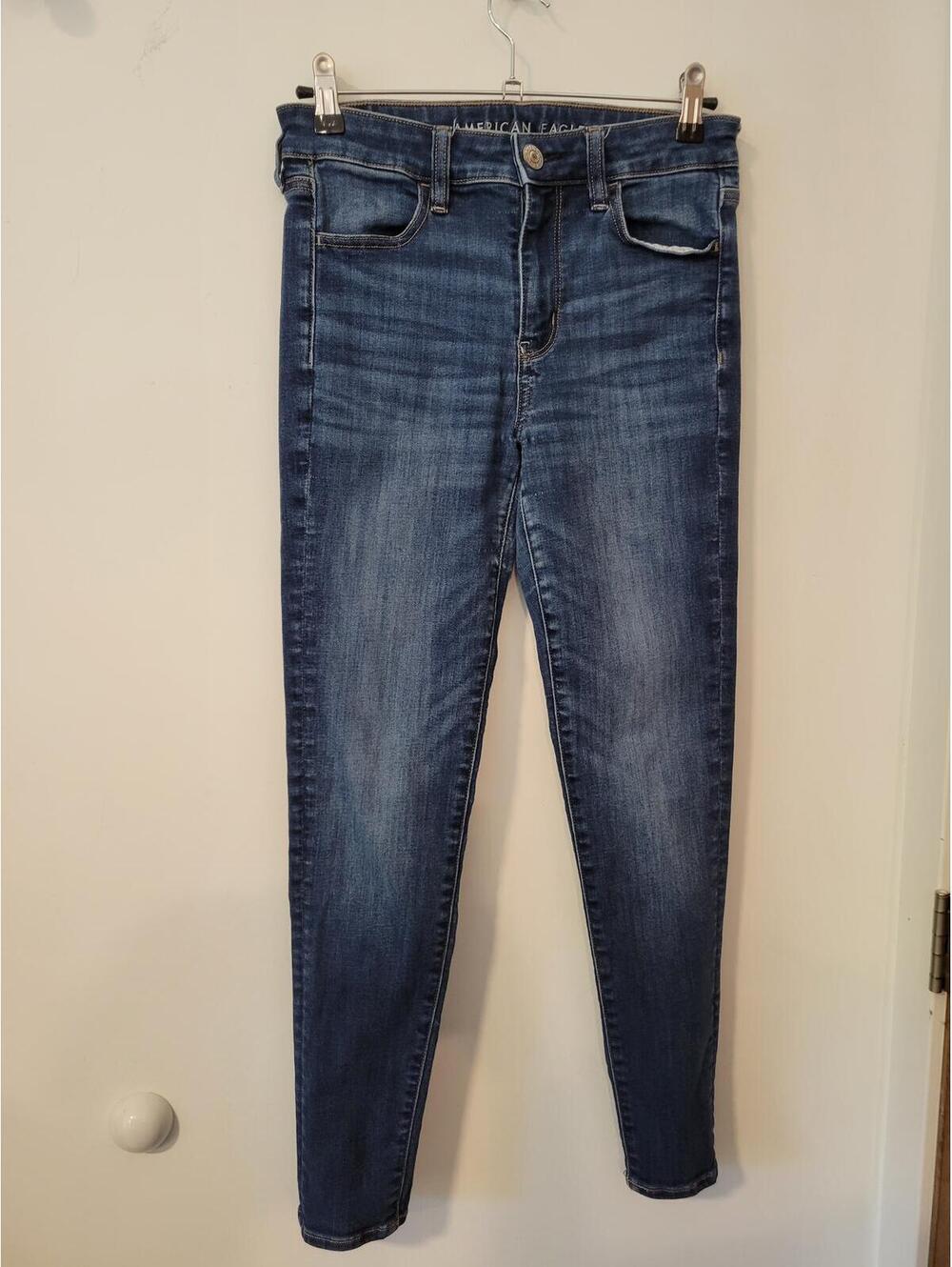 American Eagle Women's Blue Skinny Jeans Size 6 Regular